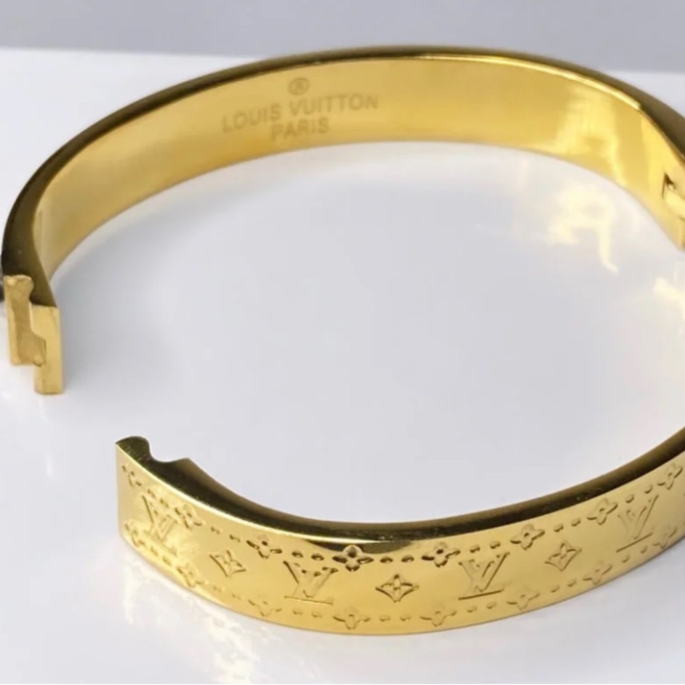 18kt GP Monogram LV Bangle Bracelet - Picture 3 of 5